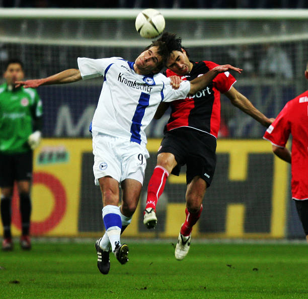 通过此举 通过此举