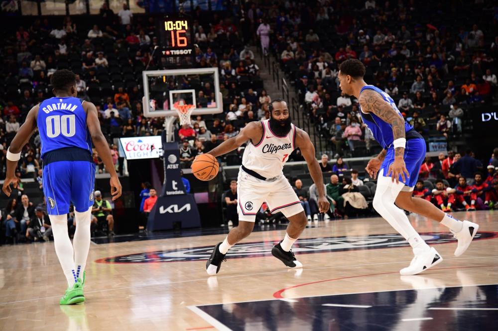 宣布短暂离 宣布短暂离