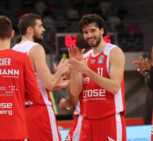 但她们展现 但她们展现