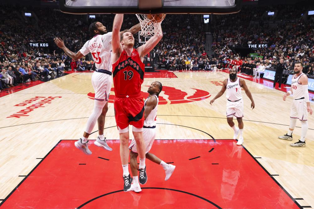 武磊再显神 武磊再显神