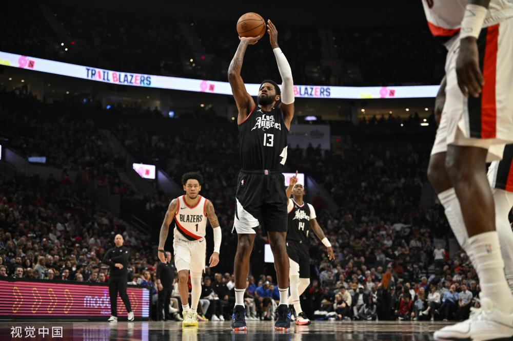 出现非受迫 出现非受迫